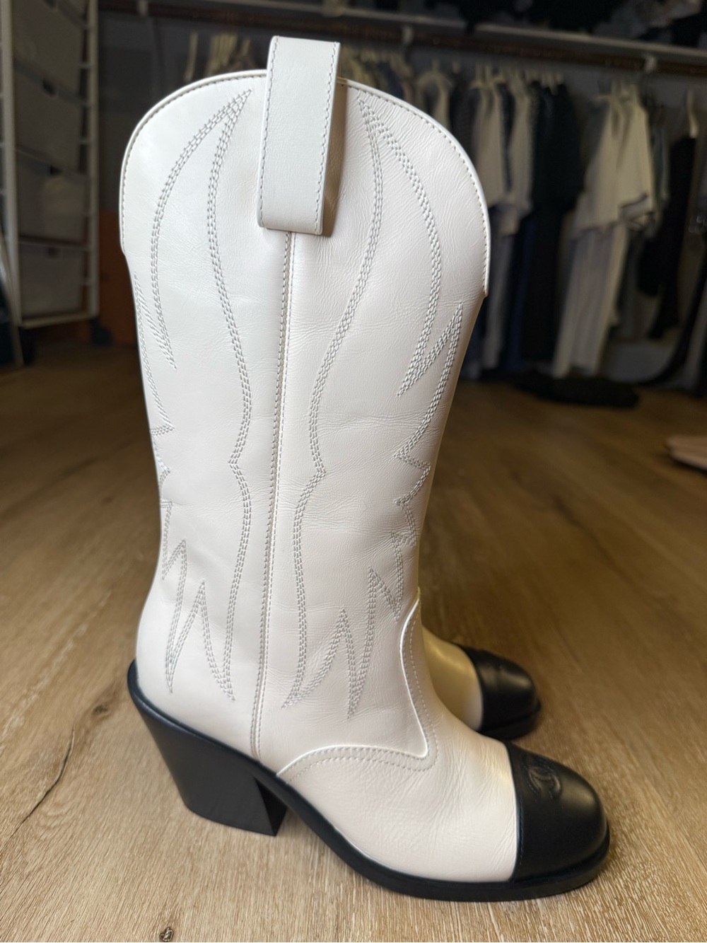 CHANEL 24C High Boots Knee High Calfskin Ivory/Black Colorblock EU 36 MPN